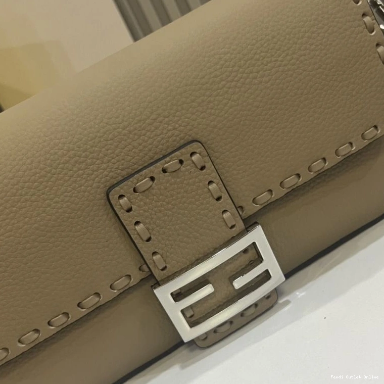 Cheap Baguette Selleria Fendi In Cuoio Khaki Romano Leather Bag Medium 0822